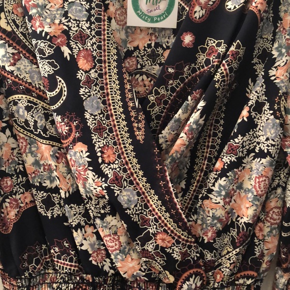 💄Black Paisley Print Romper - Picture 6 of 6